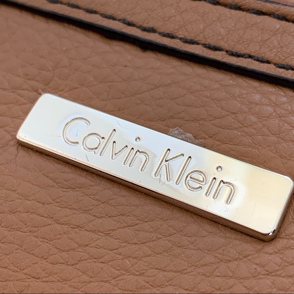 Calvin Klein Tan Pebbled Wristlet (EUC) - Picture 5 of 5